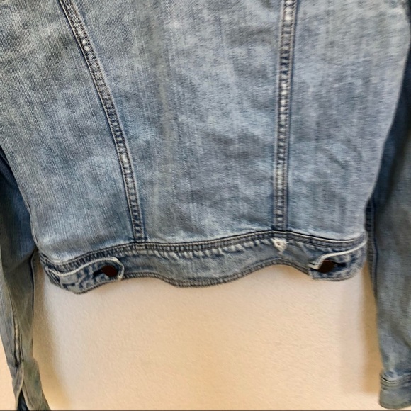 American Eagle Denim Jacket Womens Medium Distressed SPPocket Jean Blue Long Sl. - Picture 10 of 11